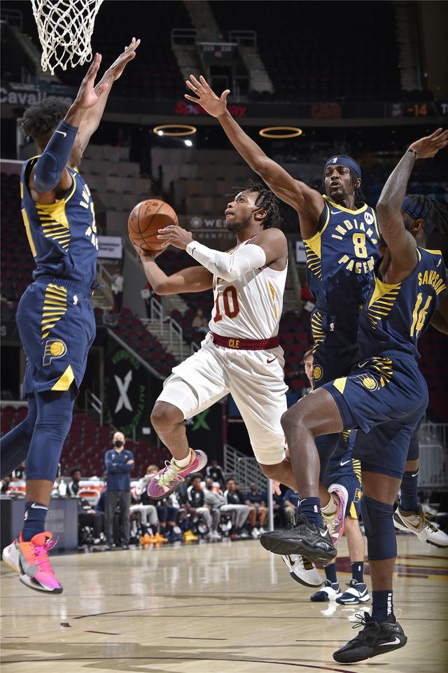 尤其在面对 尤其在面对