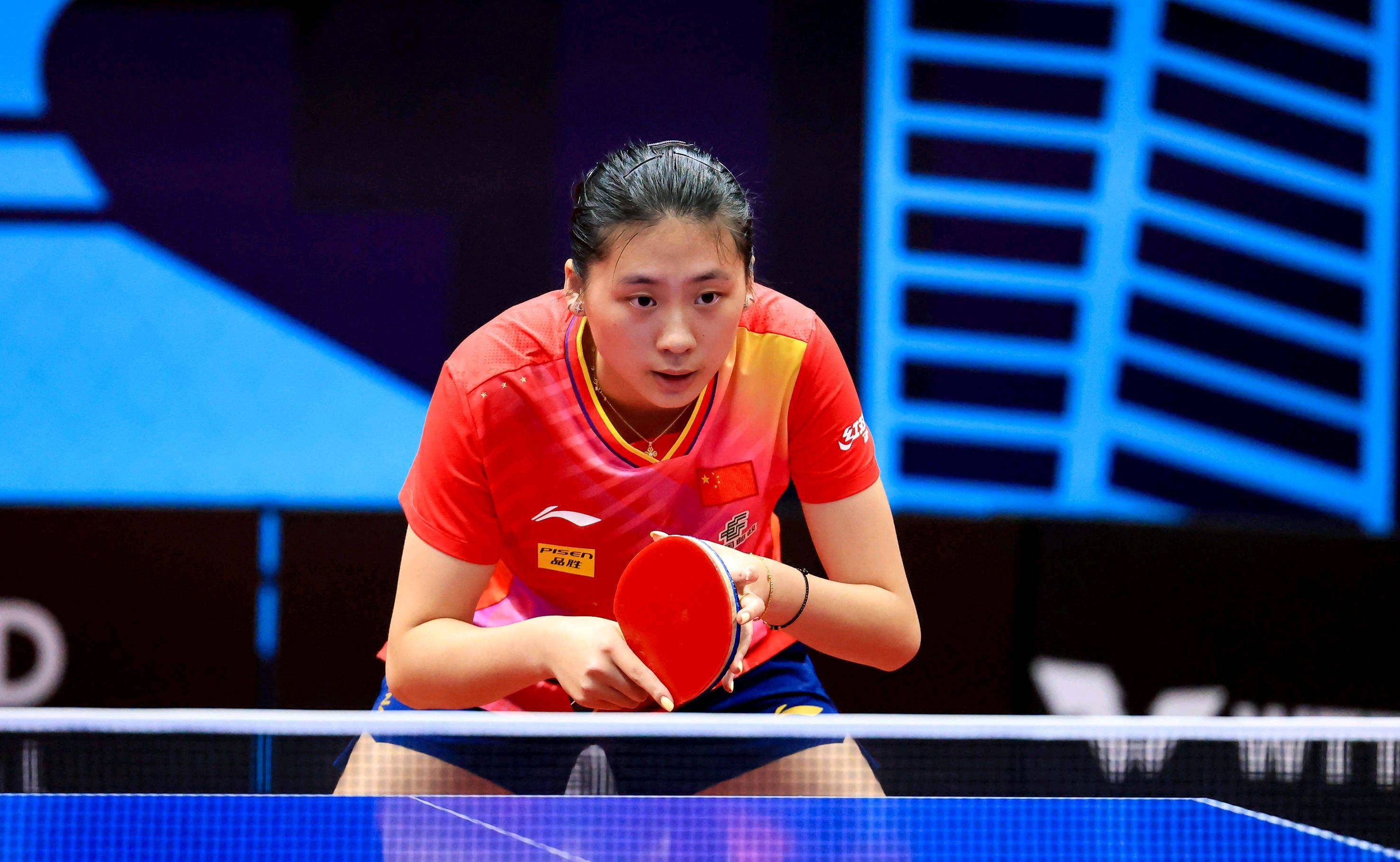 下的足球 下的足球